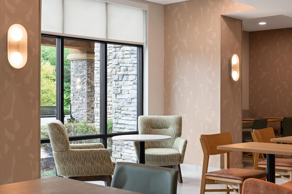 Hampton Inn Neptune Wall - photo 34