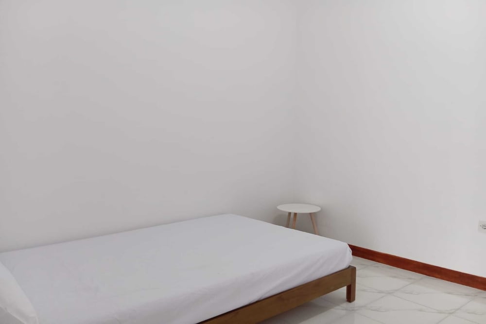 OYO 94070 The Cozzy Exclusive Syariah — Bandar Lampung — photo 3