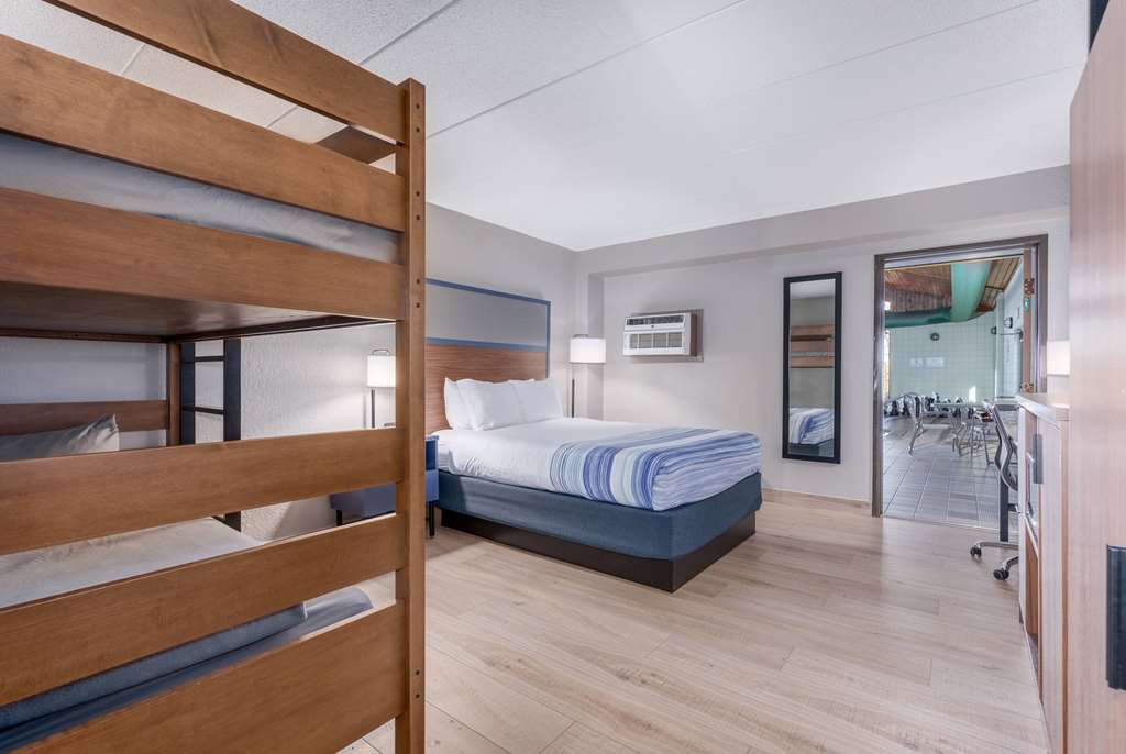 AmericInn by Wyndham New Richmond - photo 65