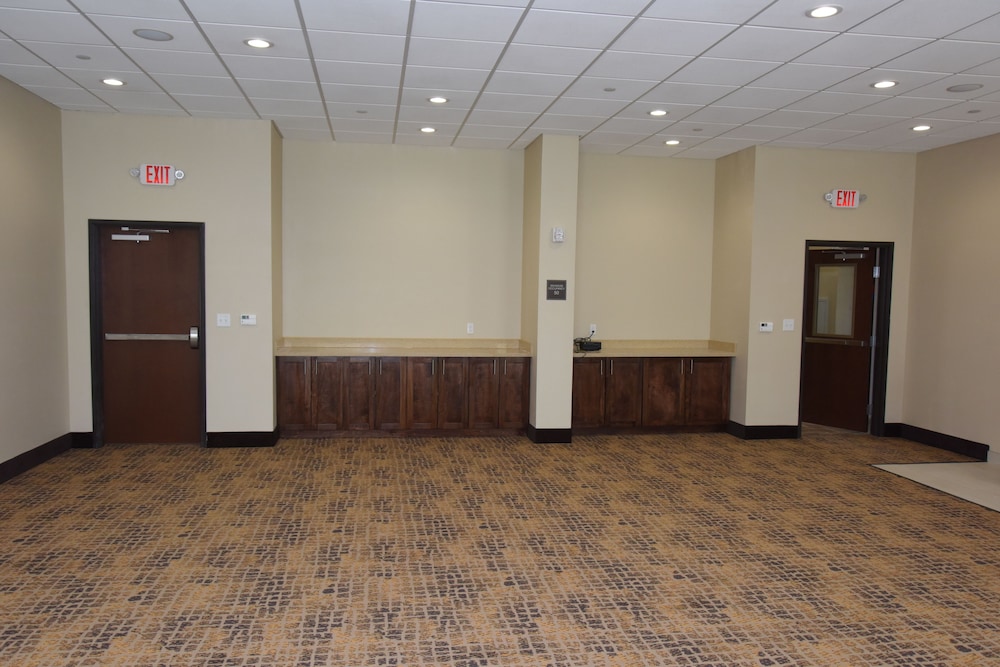 Home Away Suites - photo 35
