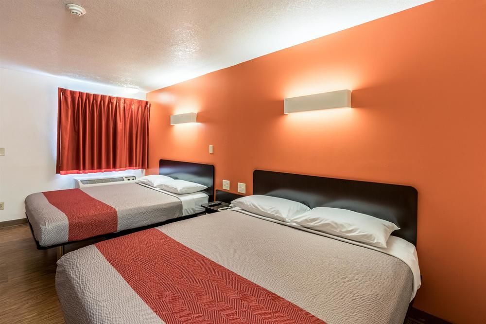 Motel 6 McMinnville - photo 20