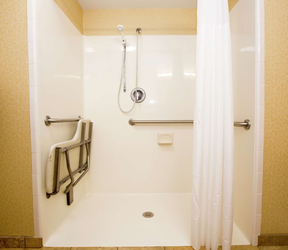 Hampton Inn & Suites Houston Rosenberg - photo 45