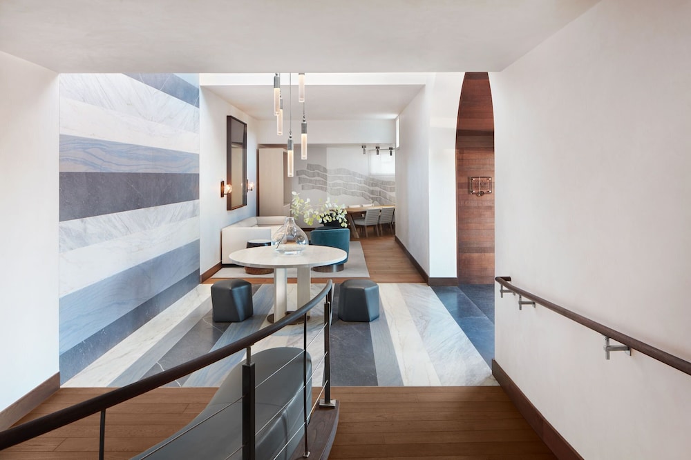 Casa Madrona Hotel & Spa - photo 4