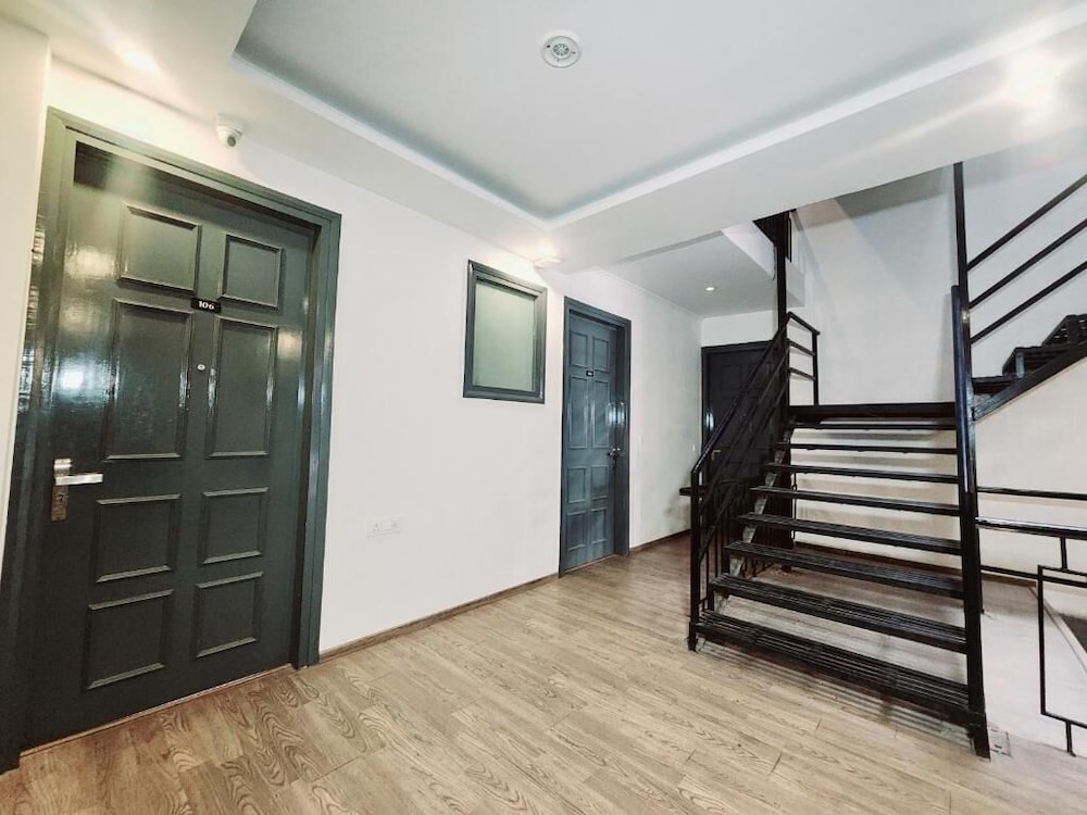 Tipsyy Inn 003 — Gurgaon — photo 2