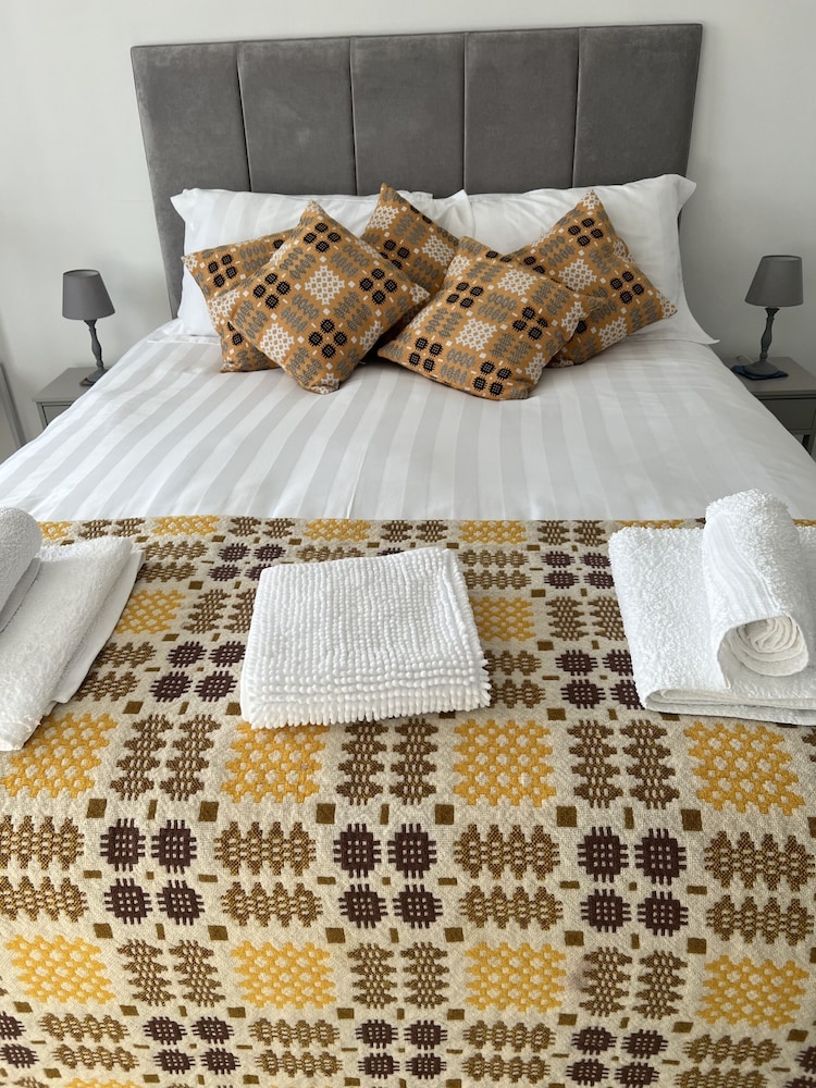 Traeth Rooms in Cardigan, United Kingdom