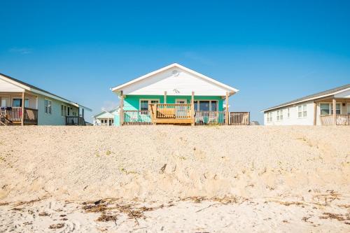 Boys Oh Boy by Oak Island Accommodations - featured photo