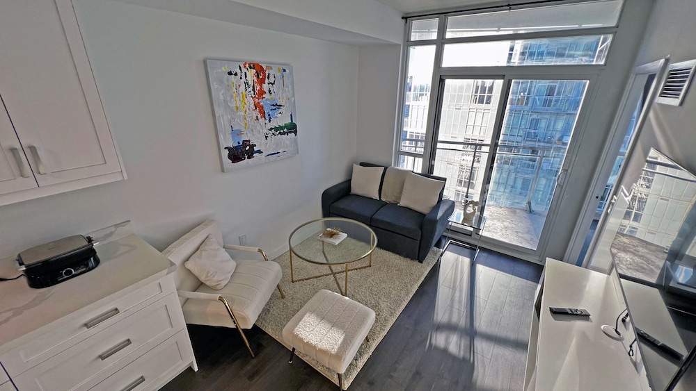 Toronto Harbour Suites — Toronto — photo 4