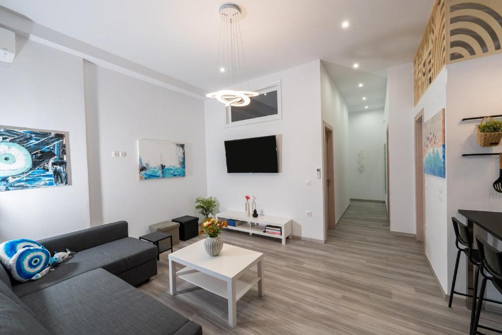 Central Suites Aegina 2 — 4-Star Luxury Hotel in Aegina, Greece