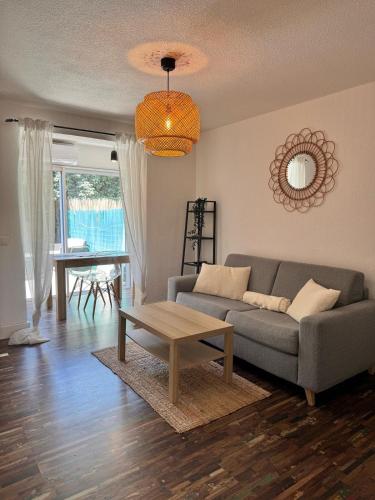 Studio Terrasse a Sainte Maxime Classe Meuble de Tourisme in Sainte-Maxime, France