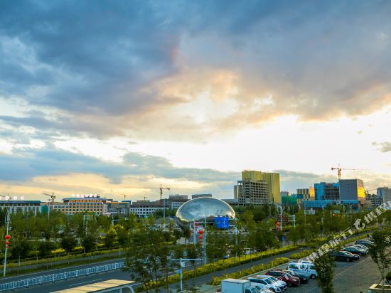 Karamay helan theme hotel in Karamay, People's Republic of China