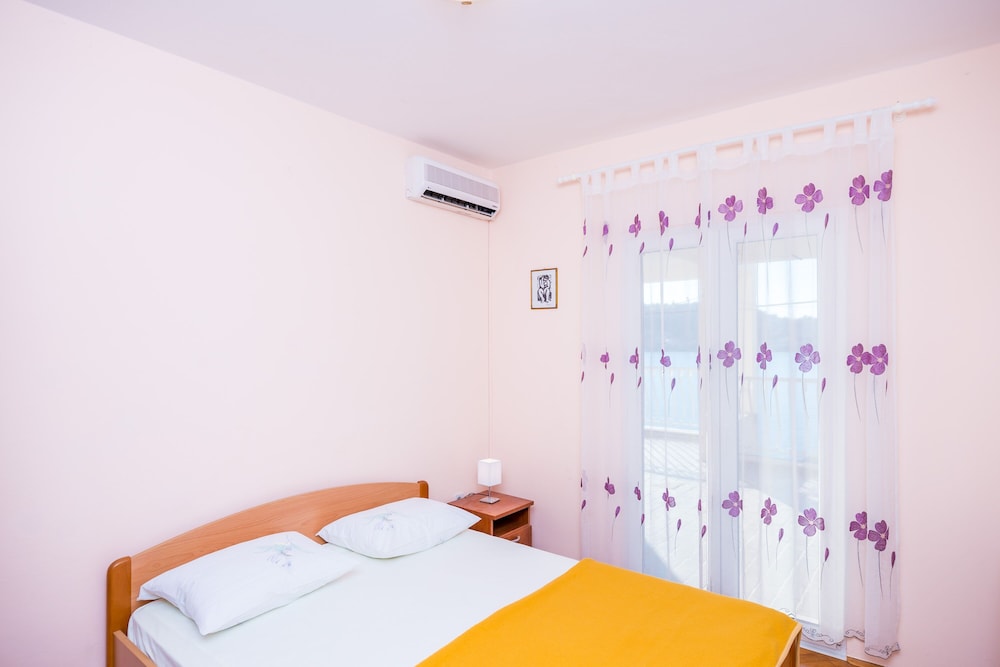 Cozy Apartment In Zaton Mali With Wifi
