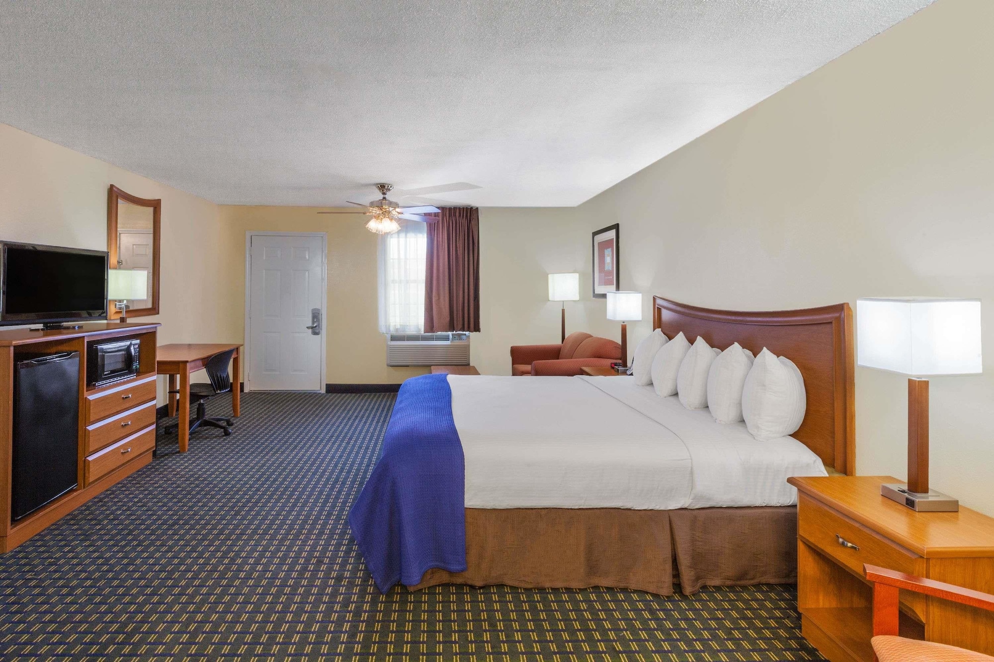 Days Inn by Wyndham Natchitoches - photo 5