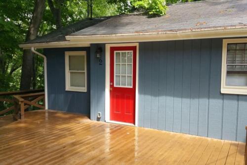 Cottage 2 Lees Ford Marina — 4-Star Luxury Hotel in Ridgetop, United States