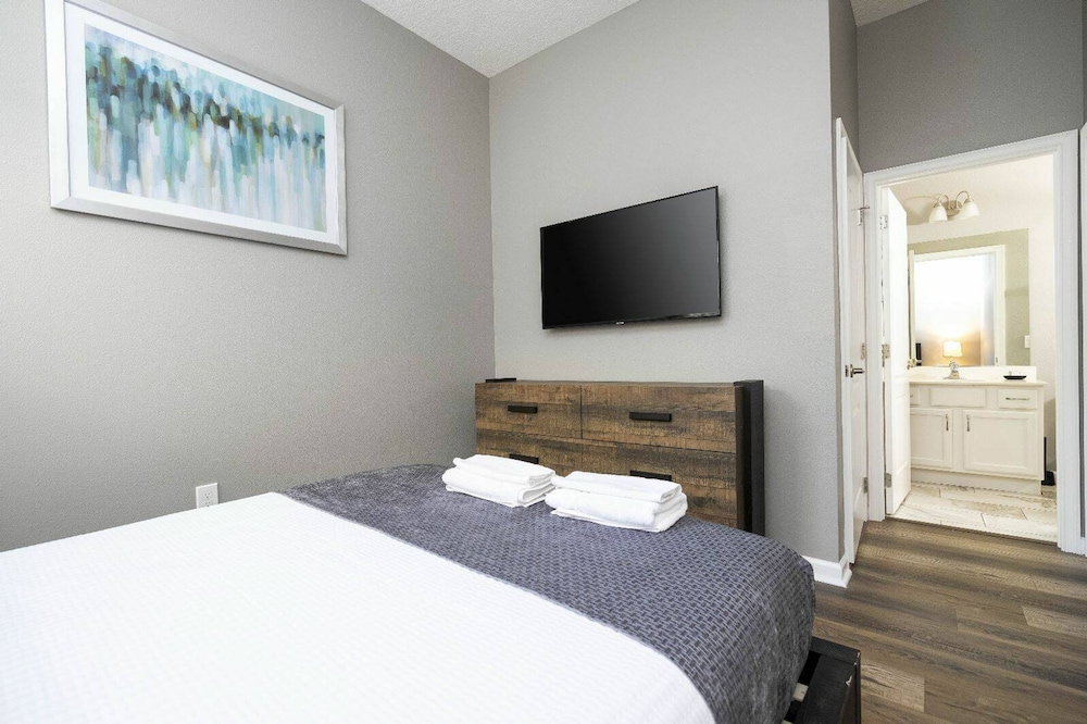 Solterra 12bd 11 5bat Sleeps24 Disney Pool Spa - photo 18