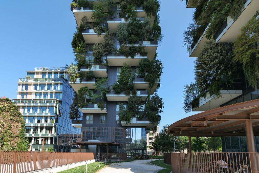 Luxury Suite in Bosco Verticale Milano Isola — 4-Star Luxury Hotel in Milan, Italy