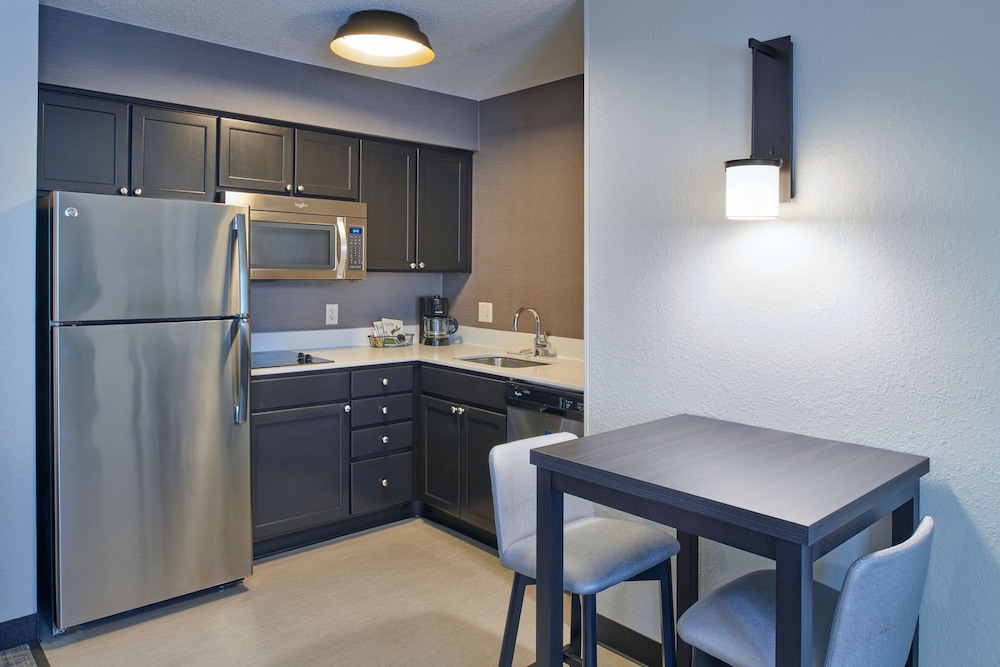 Residence Inn by Marriott Detroit Novi - photo 24