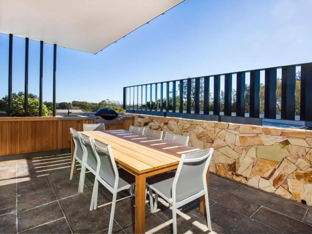Banksia I Absolute Beachfront — Culburra Beach — photo 5