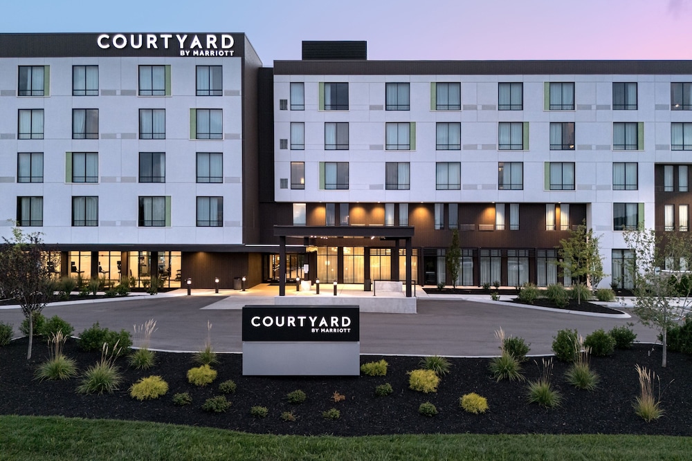 Courtyard By Marriott Nashville Smyrna — Smyrna