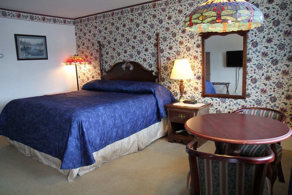 Sara Placid Inn & Suites - photo 26