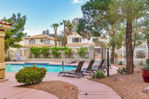 Pool Access Beautiful Modern Home in Las Vegas