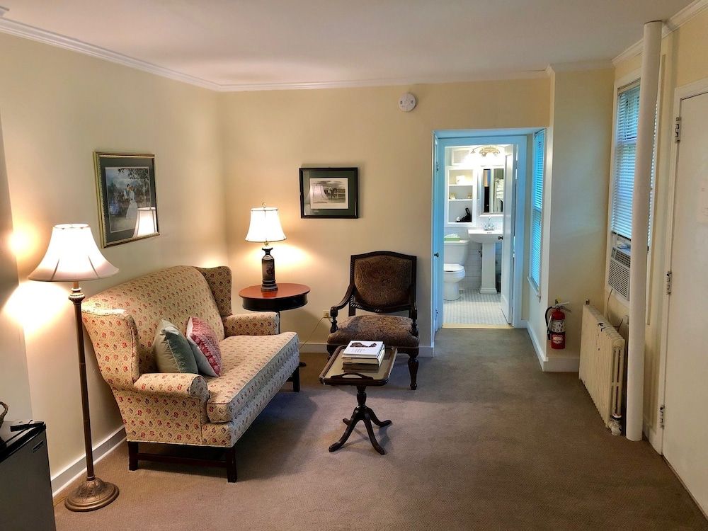 Anne's Washington Inn - photo 11