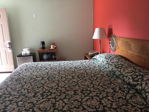 Town House Inn - photo 12
