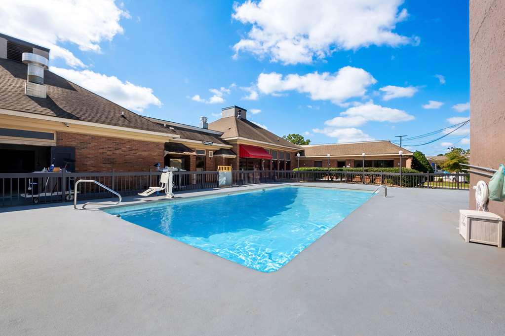 Quality Inn & Suites Fayetteville I 95 - photo 29