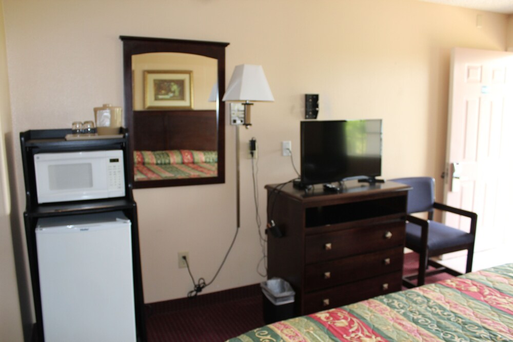 Carom Inn Denham Springs BatonRouge - photo 12