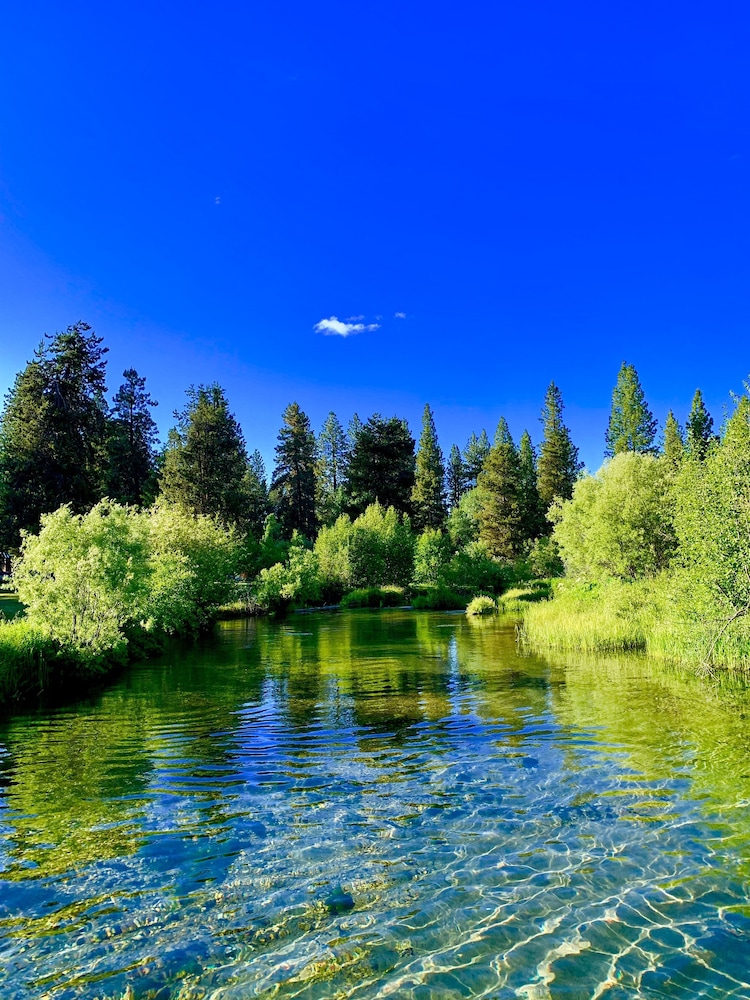Crater Lake Resort in Chiloquin, United States