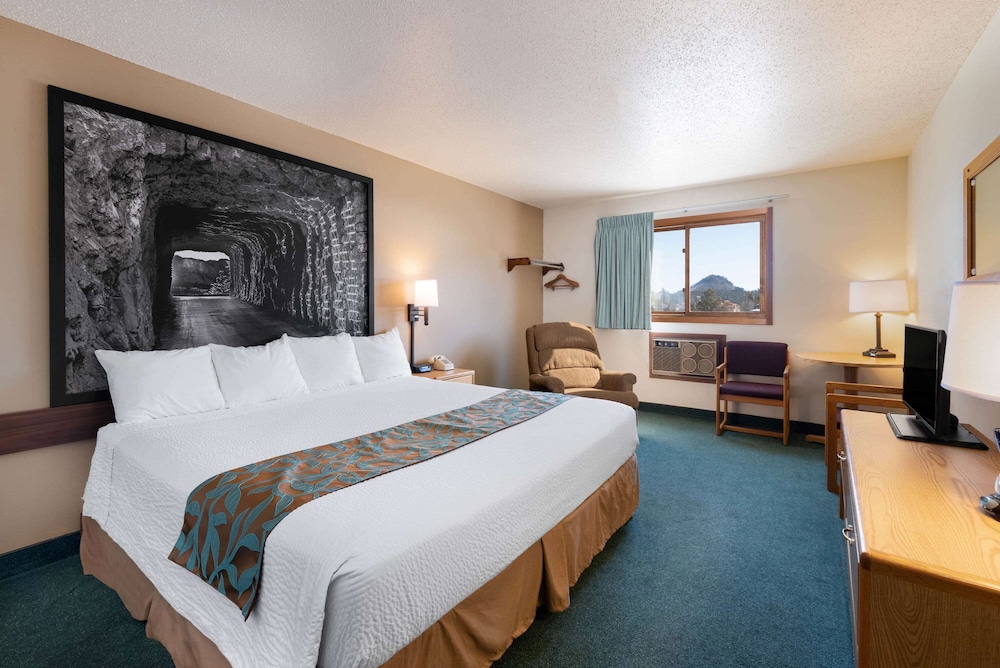 Super 8 by Wyndham Hill City Mt Rushmore Area - photo 6