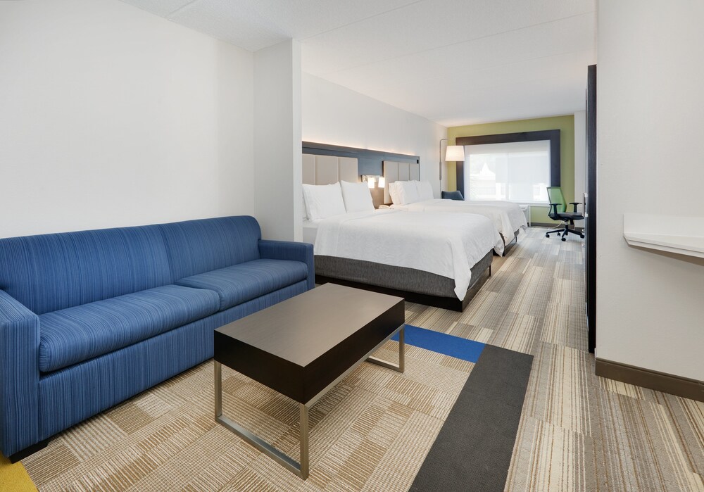 Holiday Inn Express & Suites Dublin by IHG - photo 6