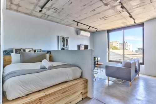 Chic Coastal Couple s Escape