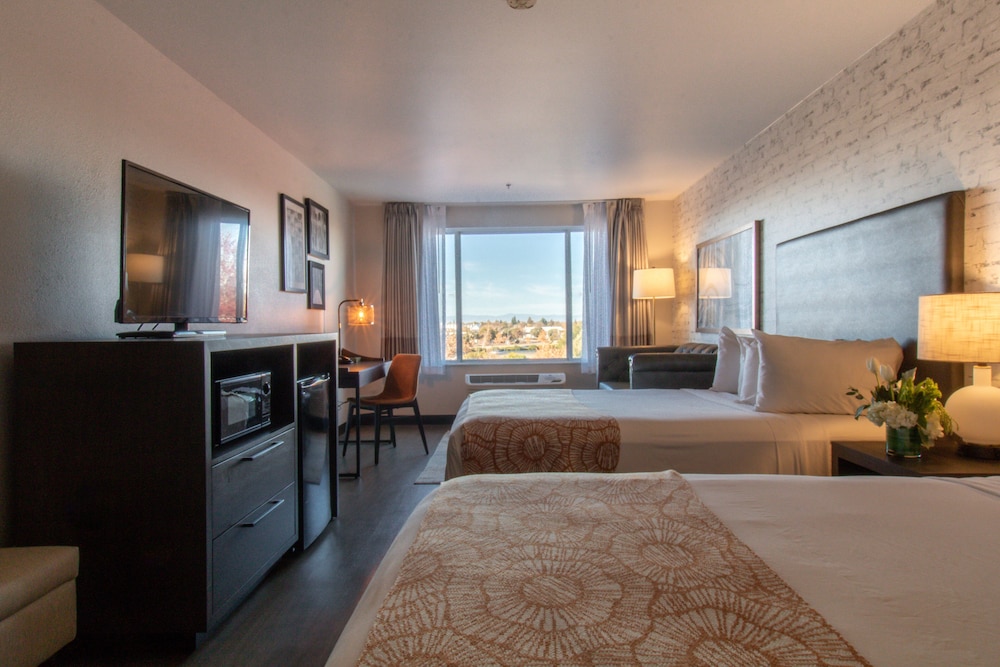 Oxford Suites Chico - photo 7