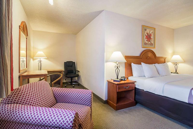 Quality Inn Sidney I 80 - photo 27