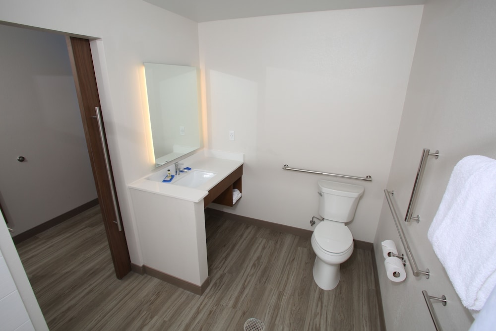 Holiday Inn Express McCook by IHG - photo 28