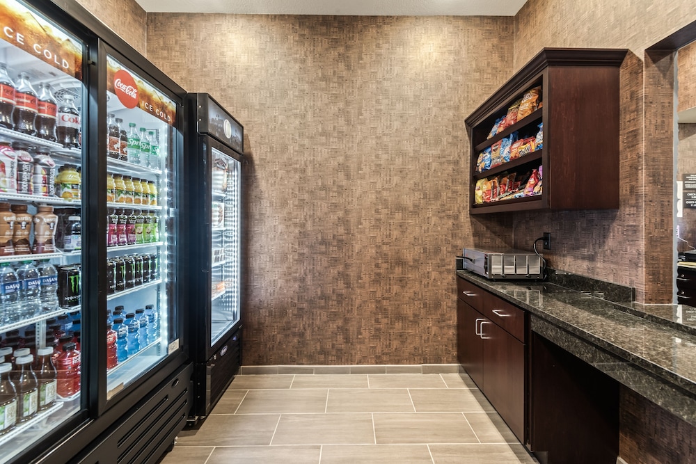 Cobblestone Hotel & Suites Cullman - photo 31