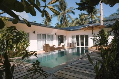 Villa Aurora Siargao Villa 3 — 4-Star Luxury Hotel in General Luna, Philippines