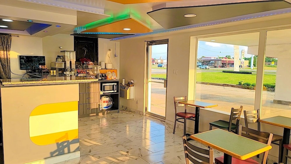 Americas Best Value Inn Vandalia - photo 2