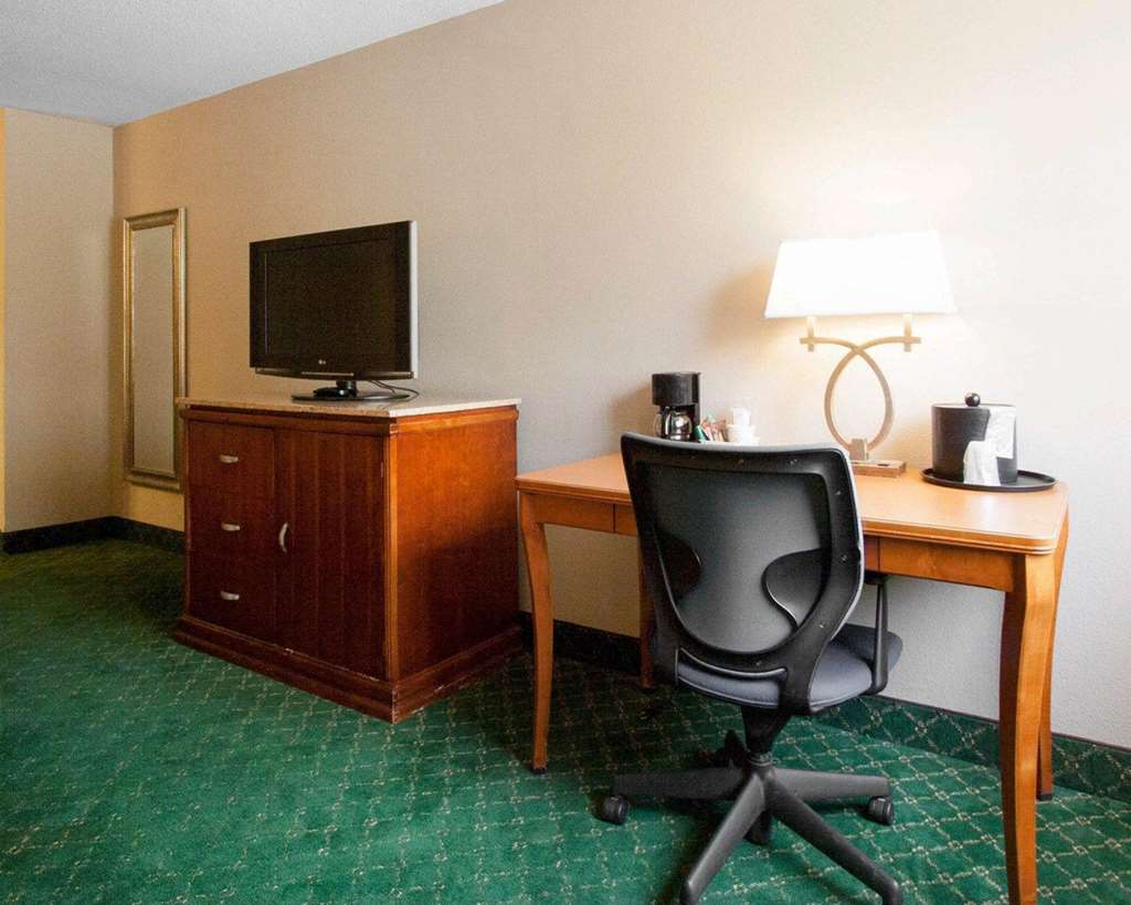 Quality Inn Cairo I 57 - photo 16