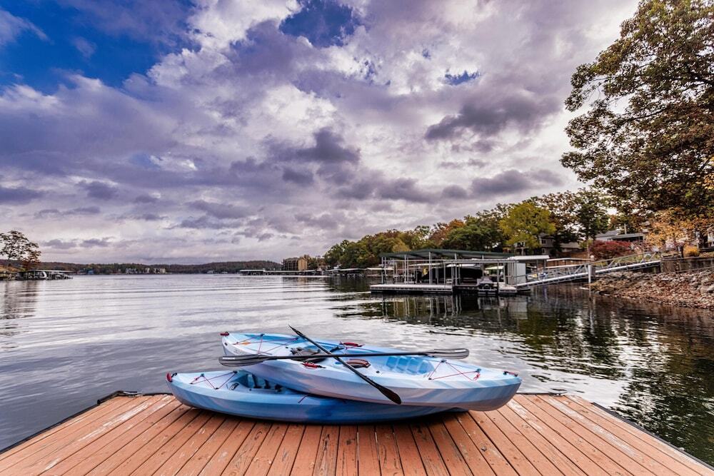 Wake and Lake - last minute hotel in Osage Beach