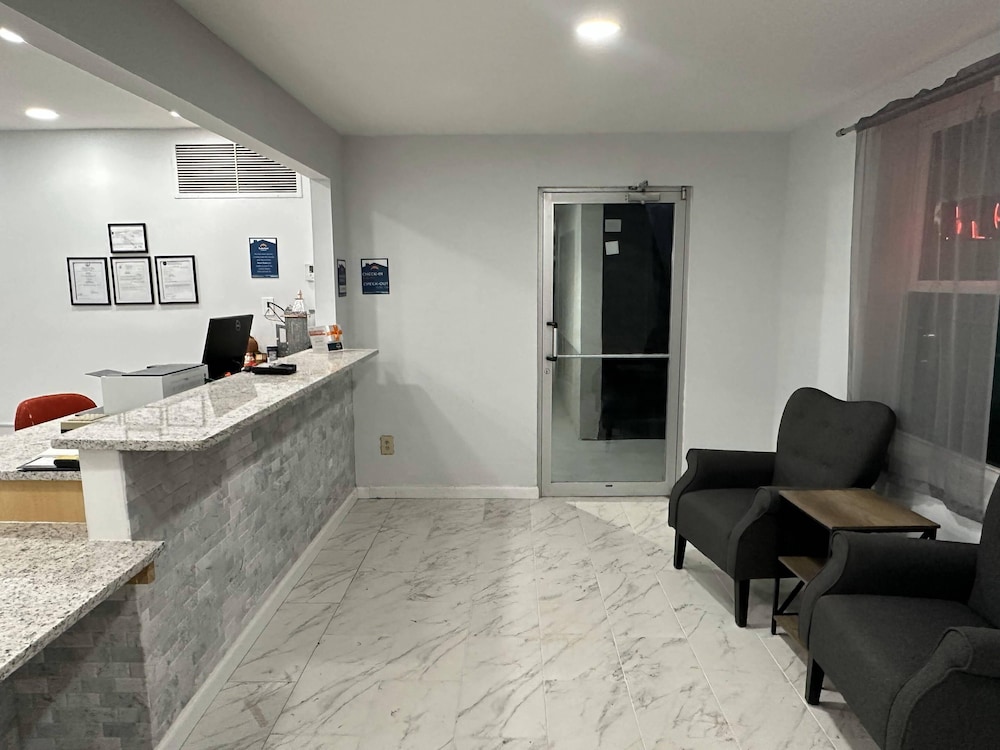 Suburban Studios Newport News Hampton - photo 3