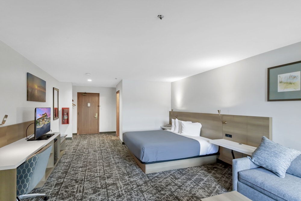 Waterbird Lakeside Inn - photo 12