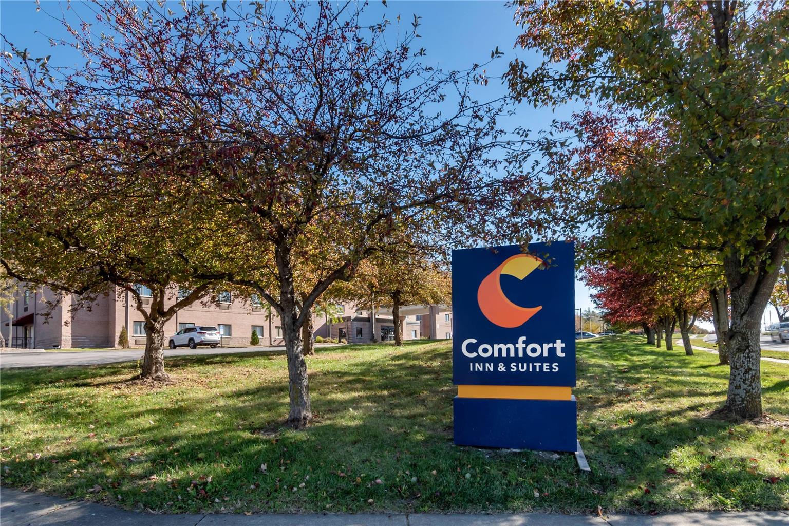 Comfort Inn & Suites Lees Summit Kansas City - photo 3
