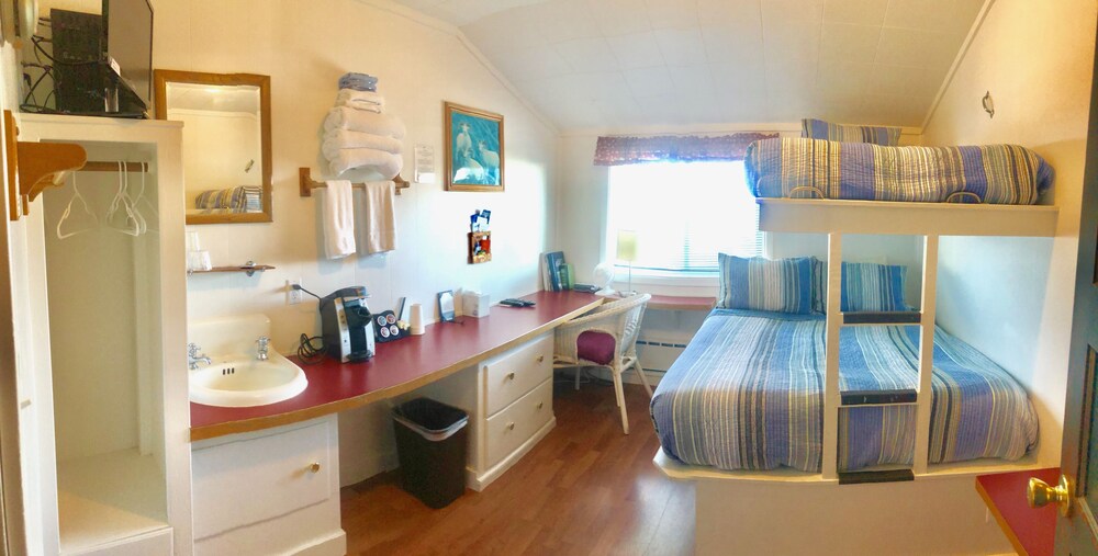 Driftwood Inn and Seaside Lodges - photo 53