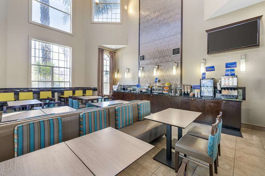 Best Western Oxnard Inn - photo 44