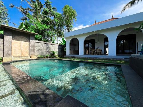 Pradnya Villa — 4-Star Luxury Hotel in Ubud, Indonesia