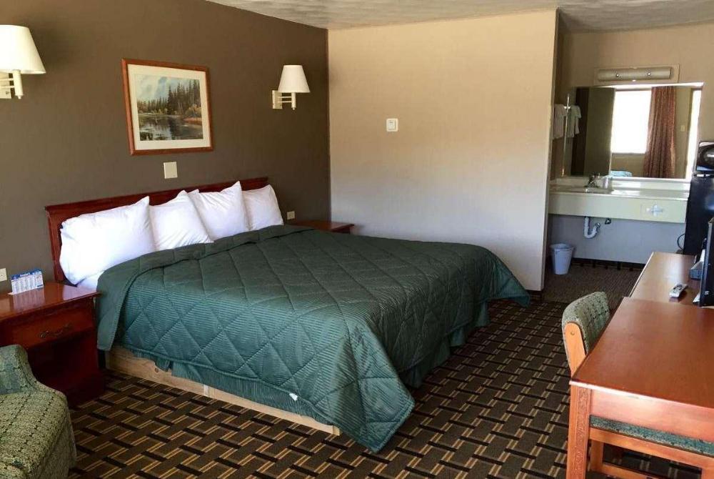 Travelodge By Wyndham Evanston - photo 38