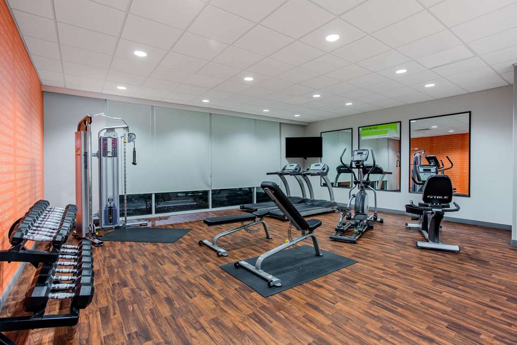 La Quinta Inn & Suites by Wyndham Andrews - photo 9