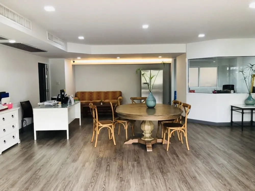 Hotel Holm Bangkok