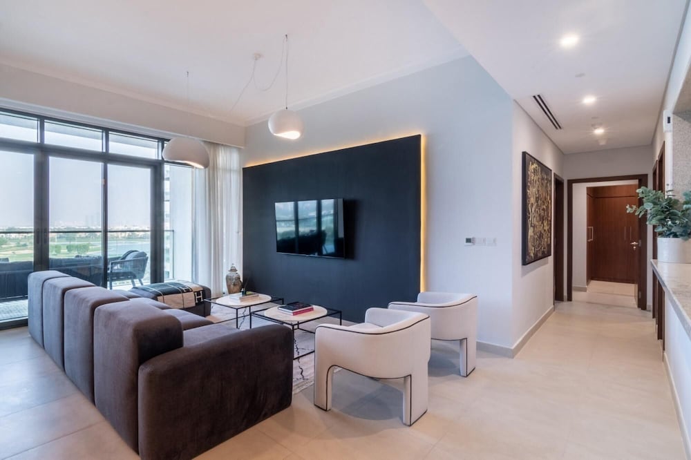 Dxb Vida Emirates Hills R2 502 Dm — 5-Star Luxury Hotel in Dubai, United Arab Emirates